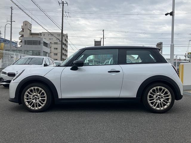 F66 MINI Cooper C 3Dr