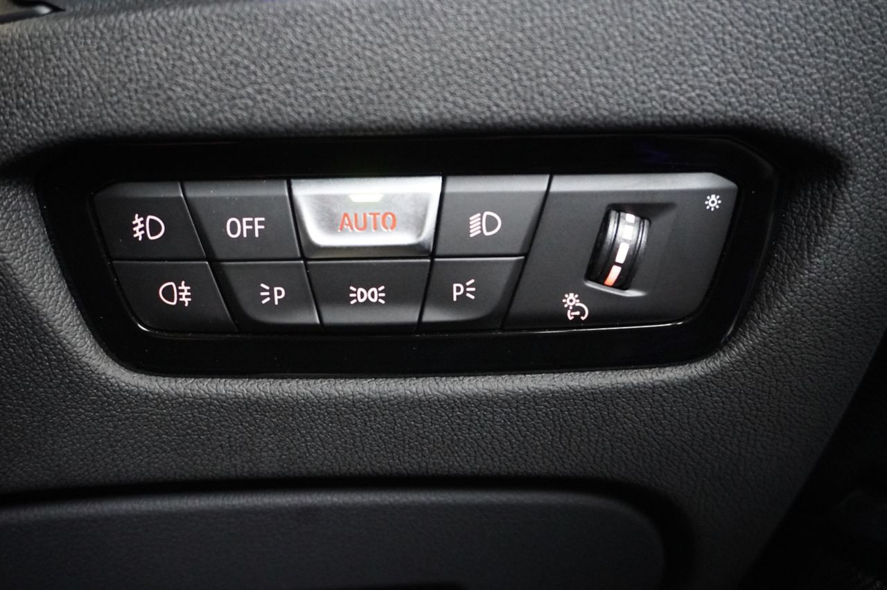 G20 330i Saloon RHD MX