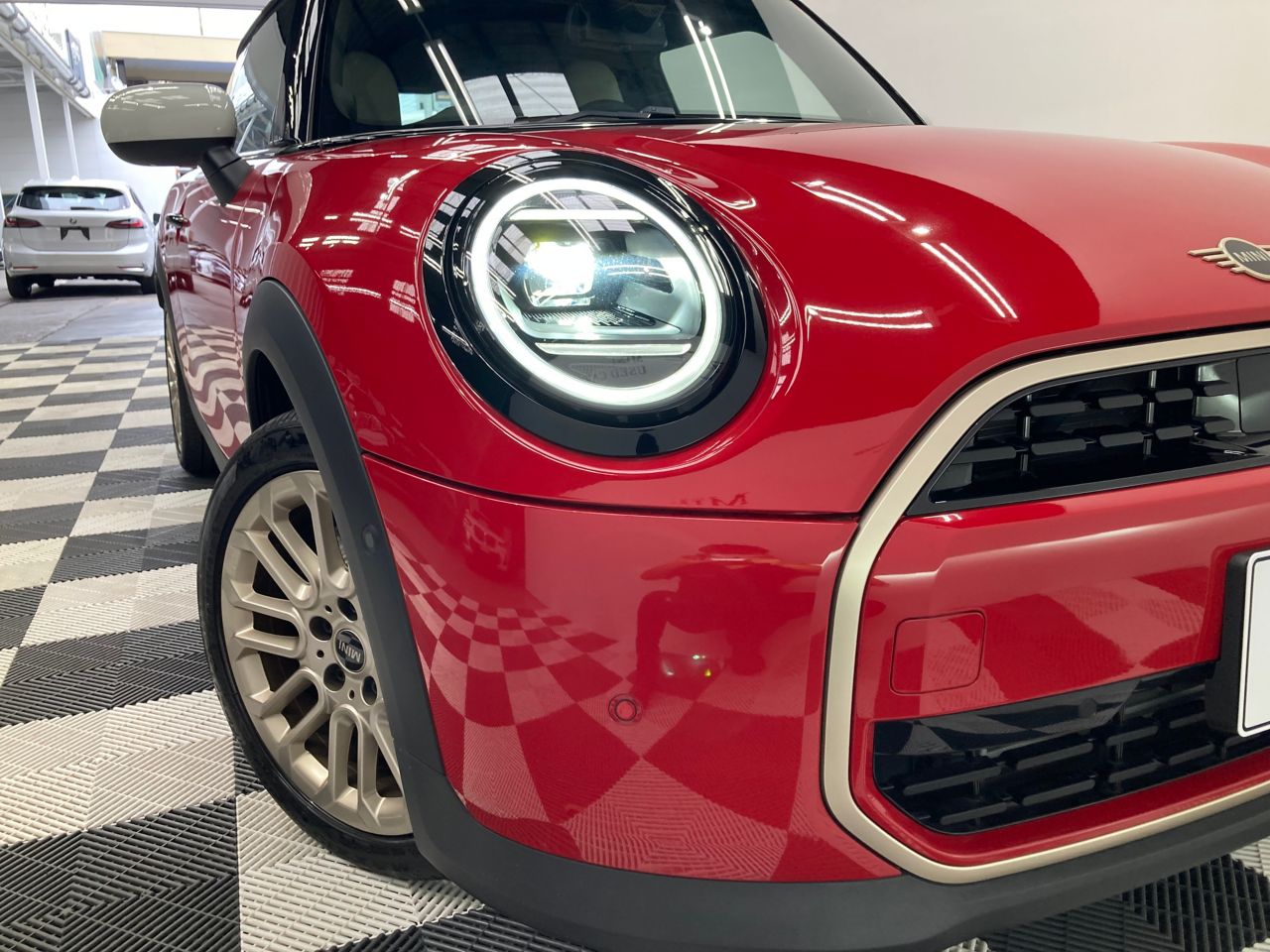 F66 MINI Cooper C 3Dr