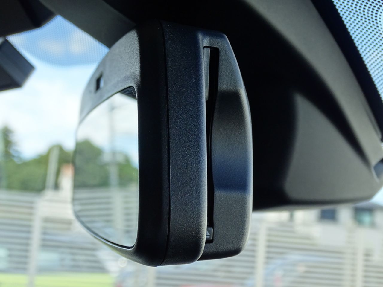 F48 X1 xDrive18d B47 2.0d LCI