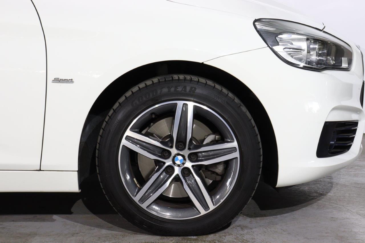220I GRAN TOURER RHD