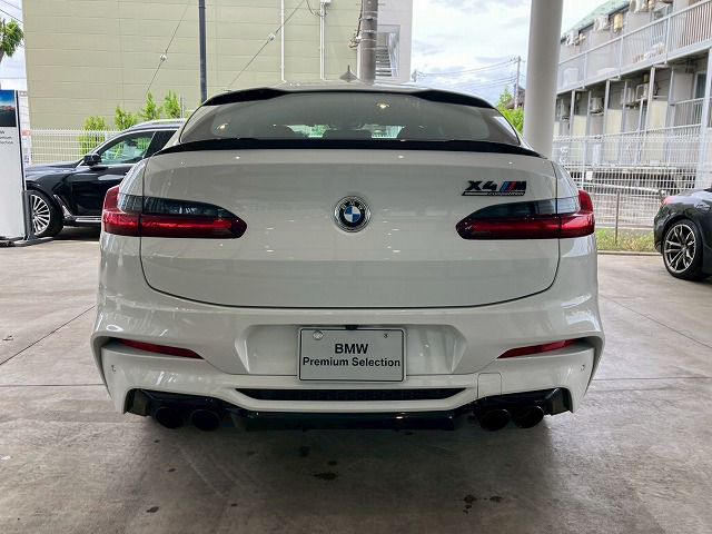 X4 M RHD