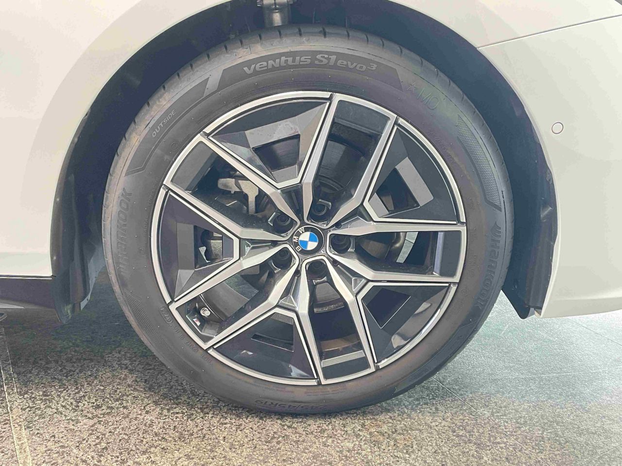 520i Sedan RHD