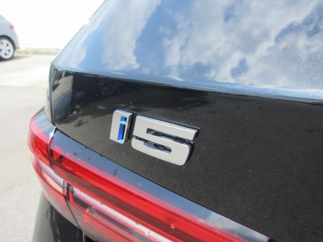 BMW i5 eDrive40 M Sport RHD