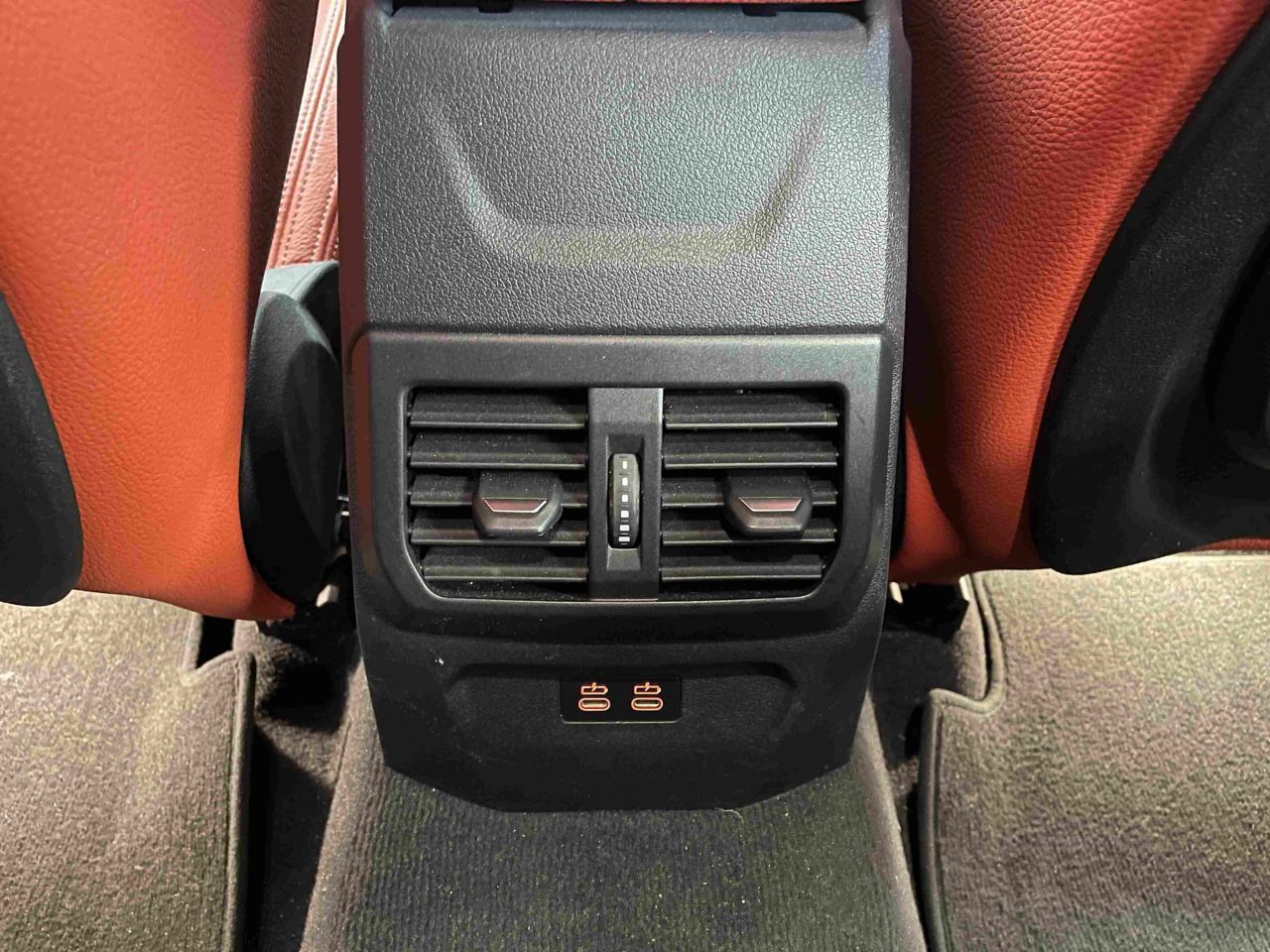 F40 118d Sports Hatch 5-door B47 2.0d