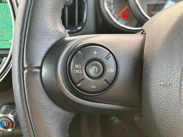 MINI CROSSOVER ONE