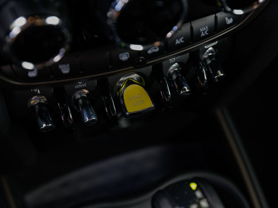 MINI Cooper SE