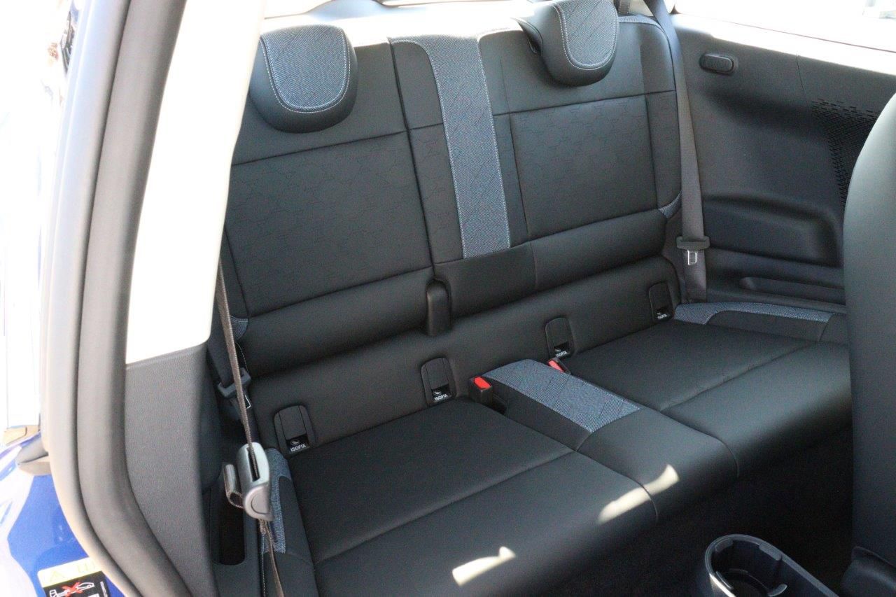 J01 MINI Cooper E