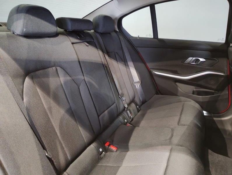 G20 320i Saloon RHD TU