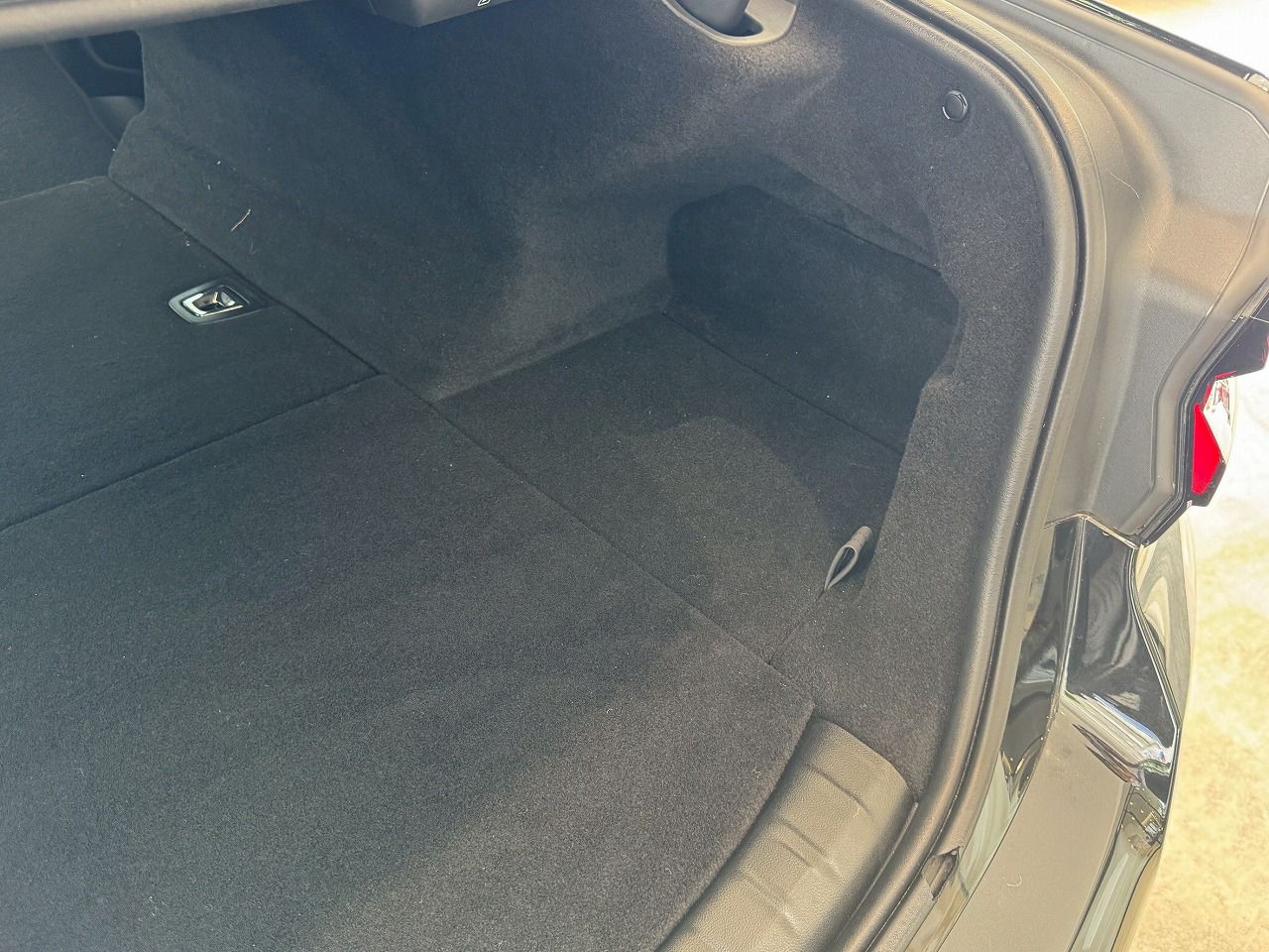 530e Sedan RHD