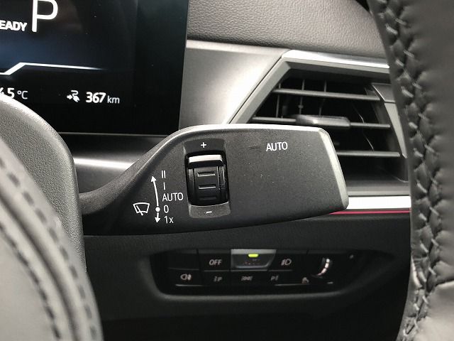 G26 i4 eDrive40 RHD