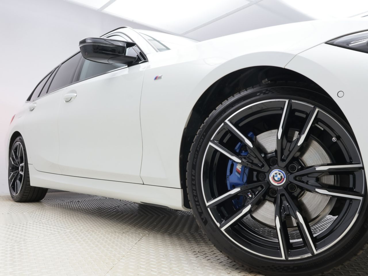 G21 M340i xDrive Touring LCI RHD