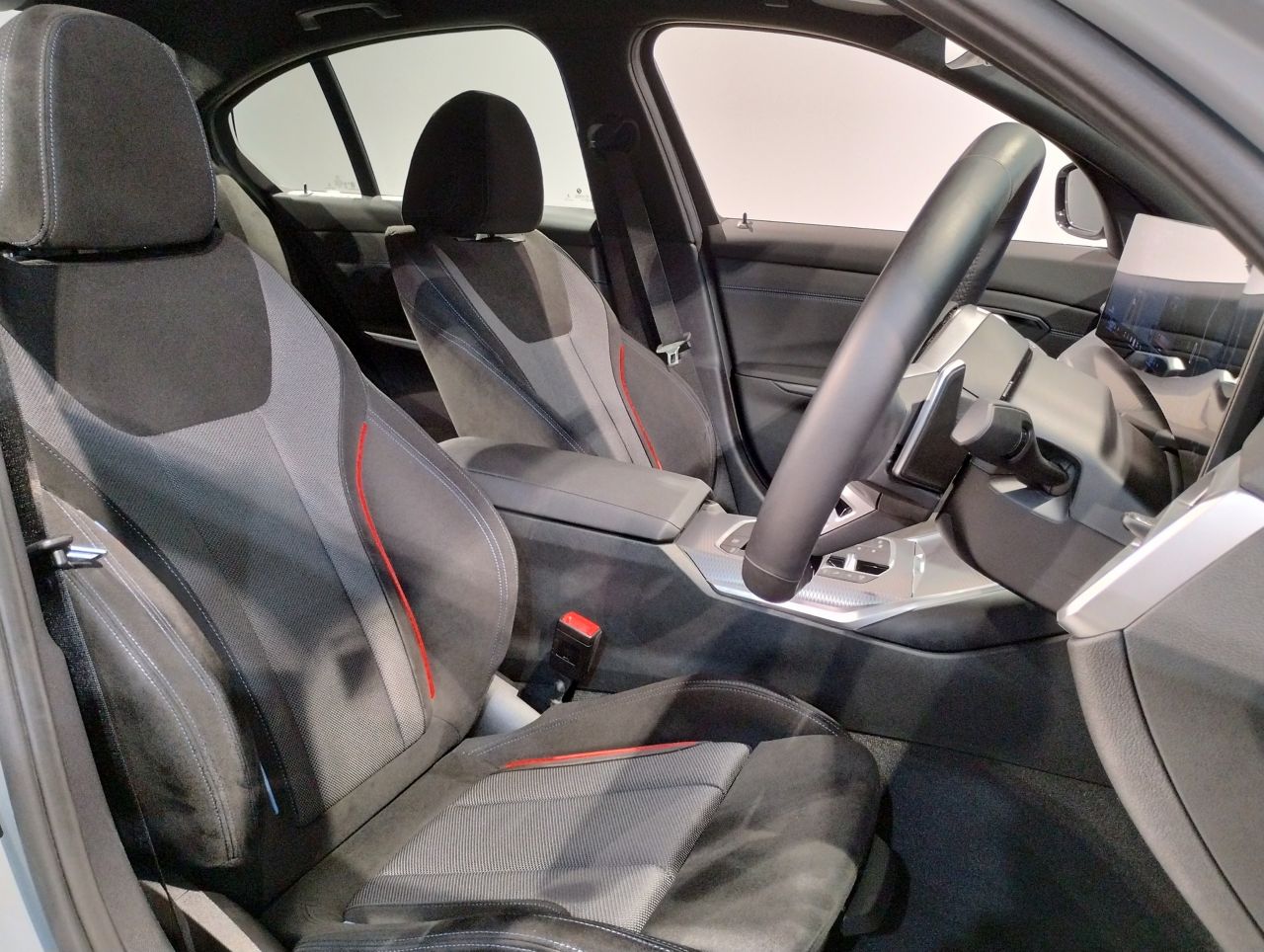 G20 320i Saloon LCI RHD MX