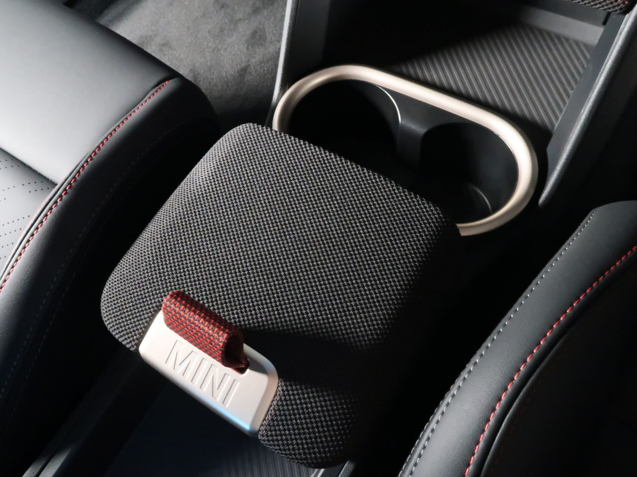 U25 MINI John Cooper Works Countryman ALL4