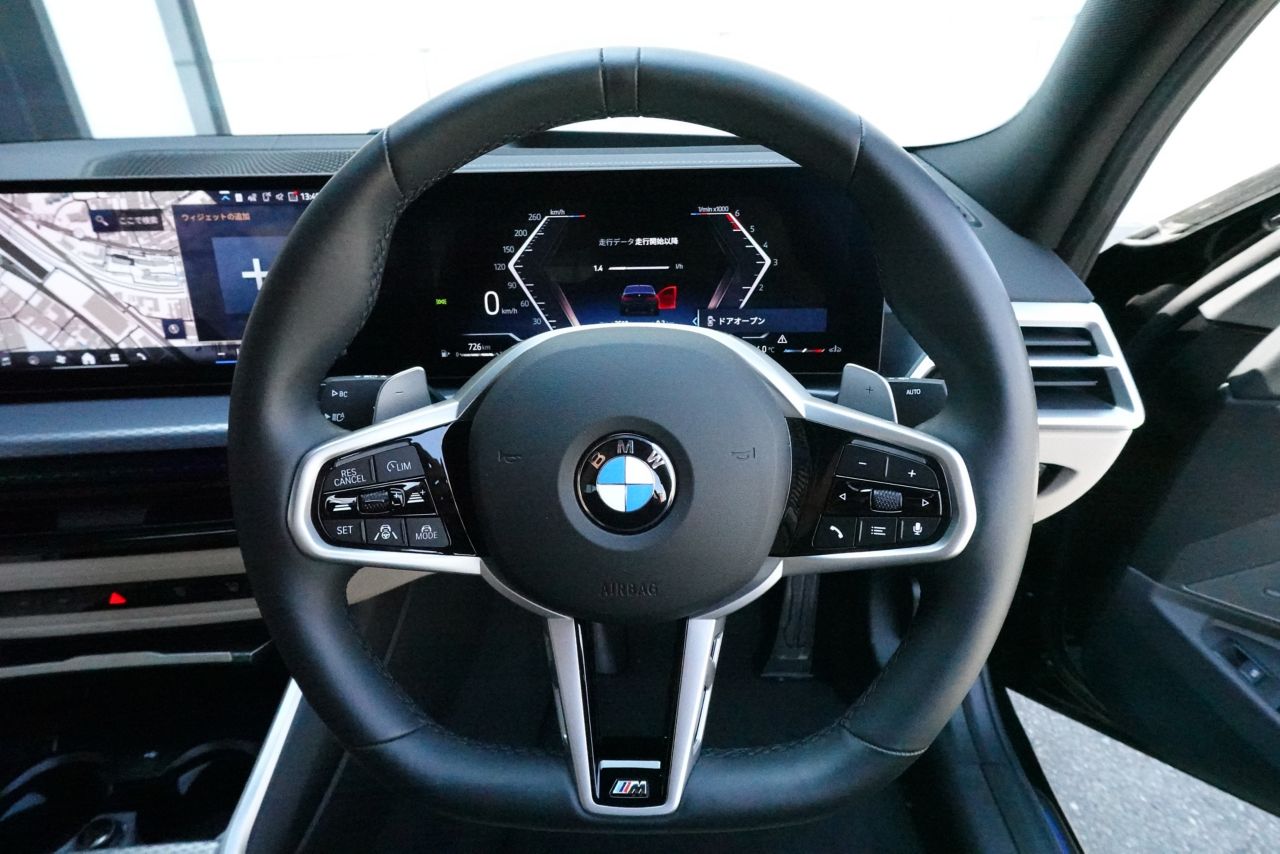 320d xDrive Berline RHD