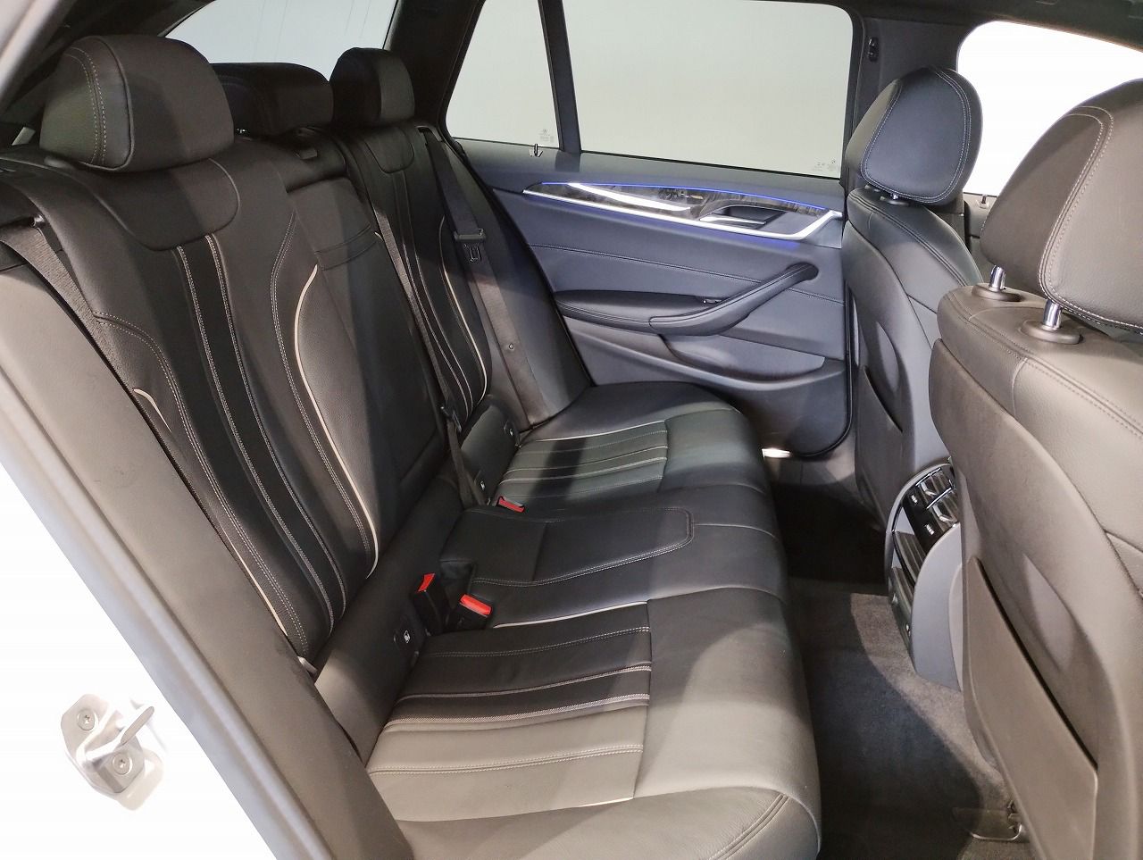 520d xDrive Touring RHD