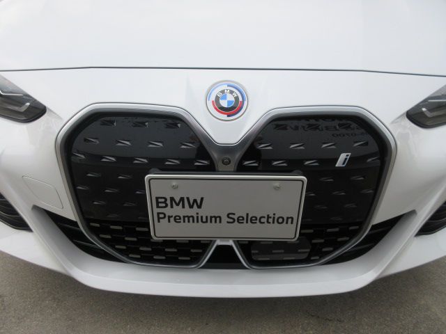G26 i4 eDrive40 RHD
