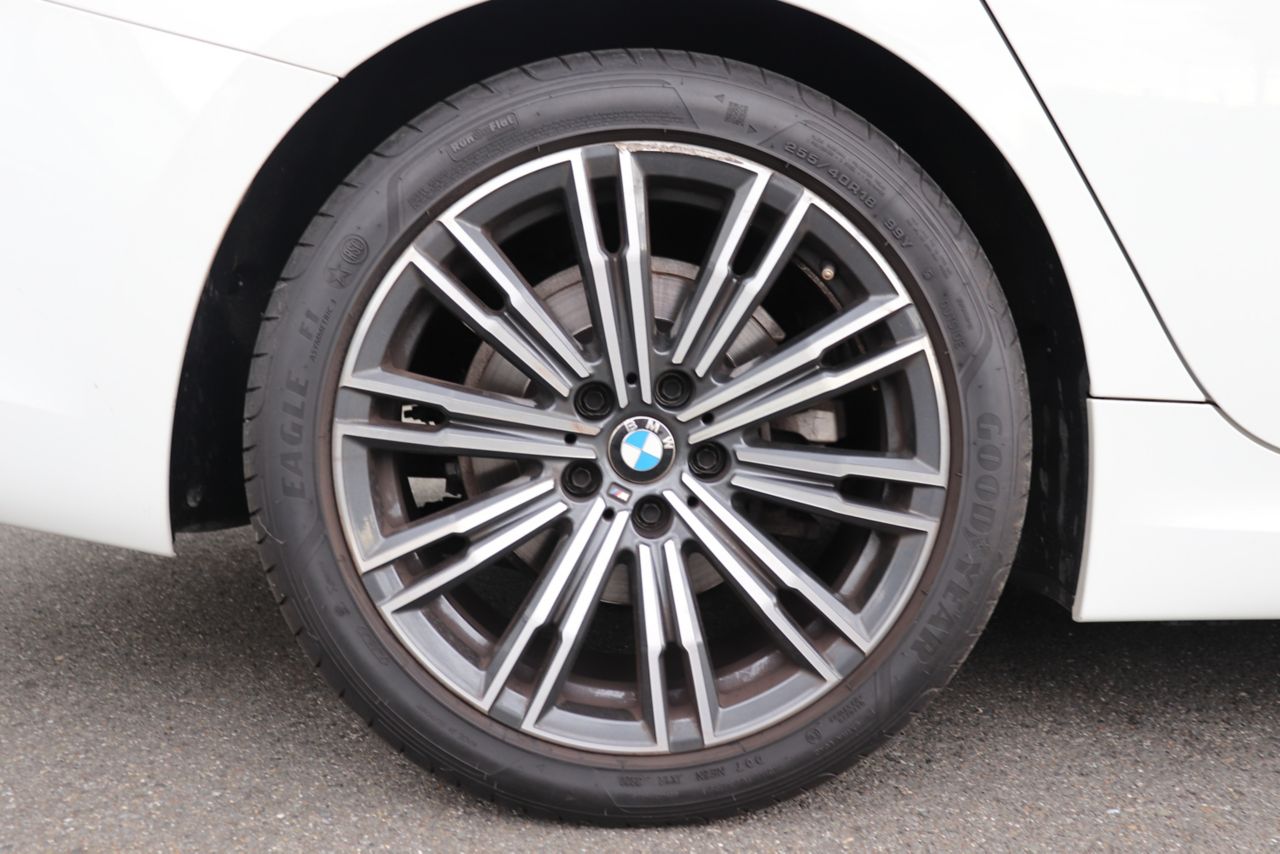 318i Berline RHD