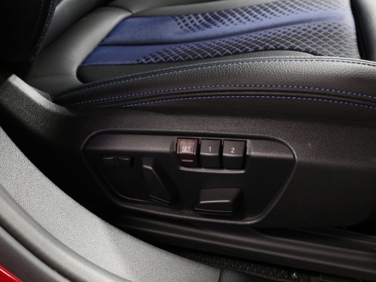 F40 118d Sports Hatch 5-door B47 2.0d