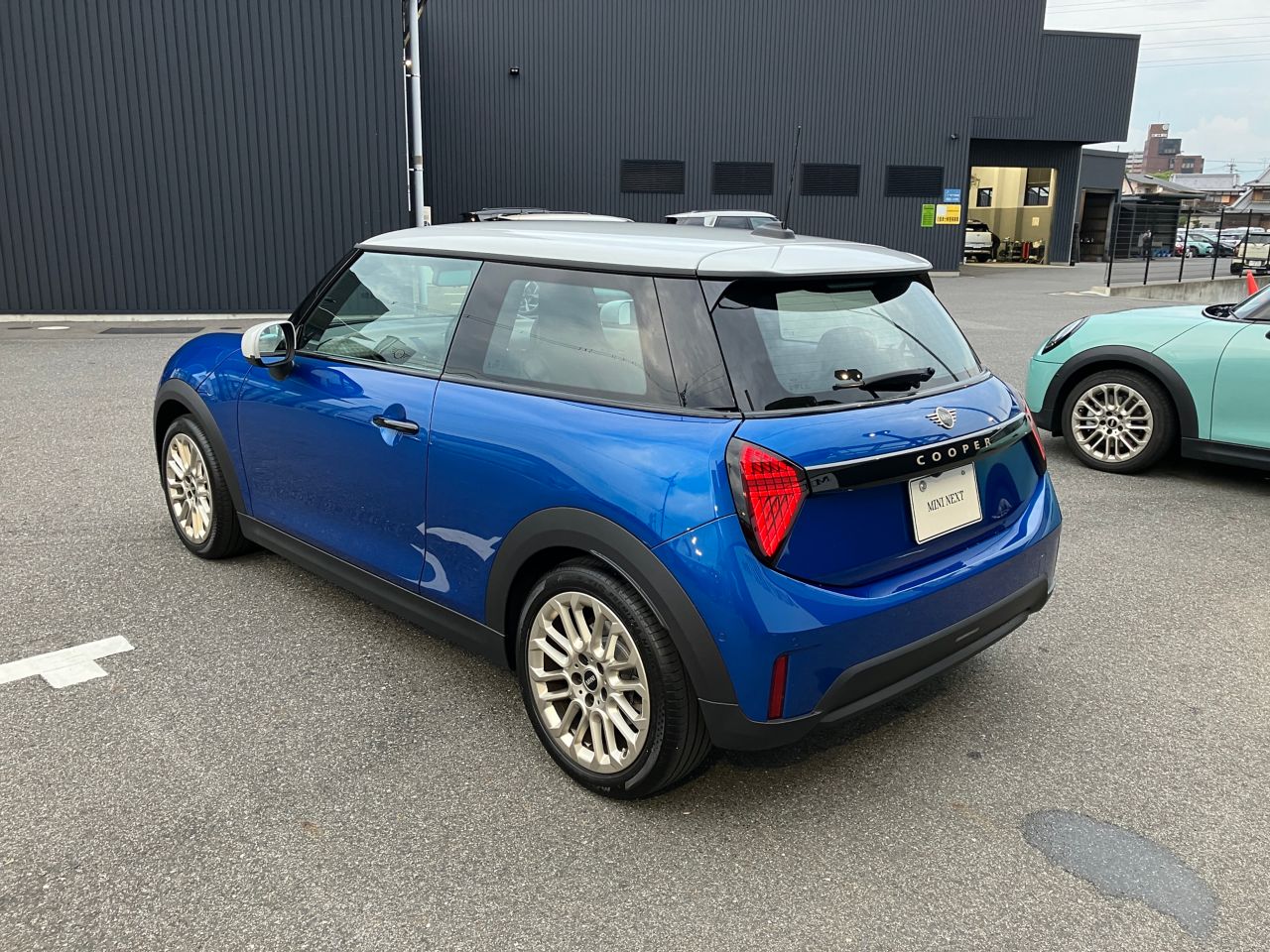 F66 MINI Cooper C 3Dr