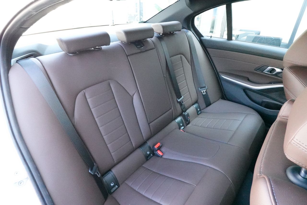 G20 320i Saloon LCI RHD MX