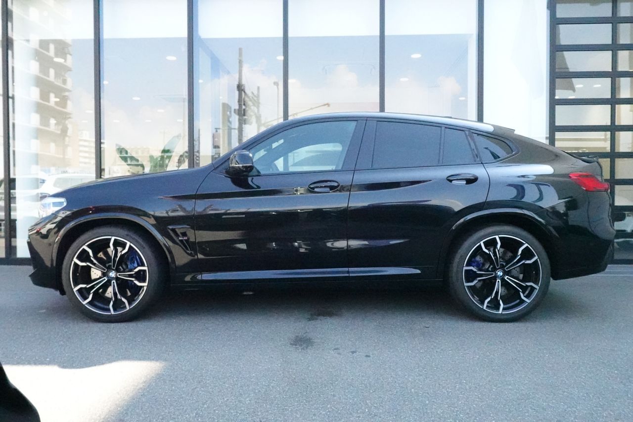X4 M RHD