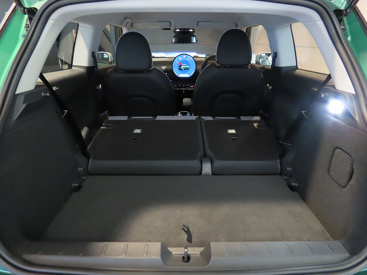 J01 MINI Cooper SE