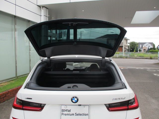 G21 320d xDrive Touring RHD
