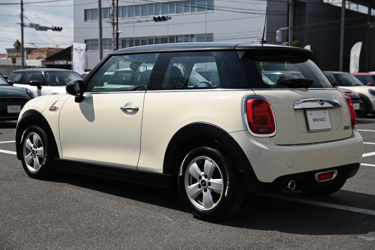 F56 MINI Cooper 3-Door Hatch LCI