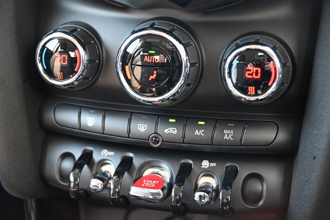F56 MINI Cooper 3-Door Hatch LCI