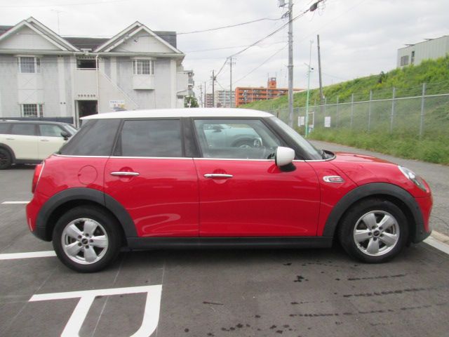 MINI F55 Cooper D 5dr Hatch LCI