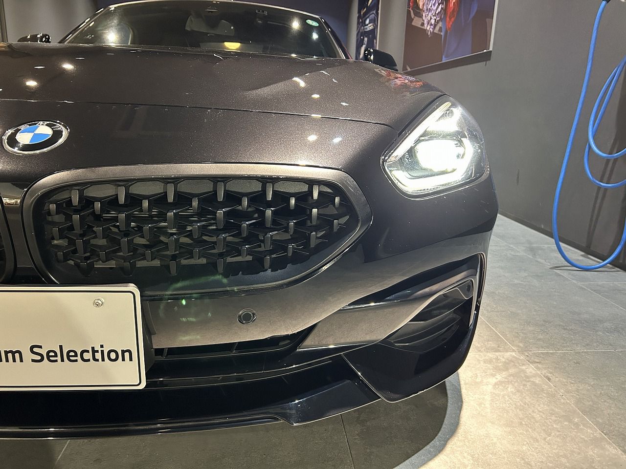 G29 z4 sDrive20i RHD