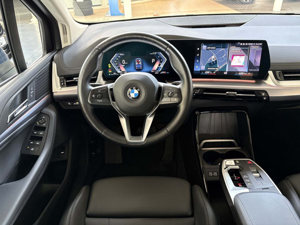 BMW 218