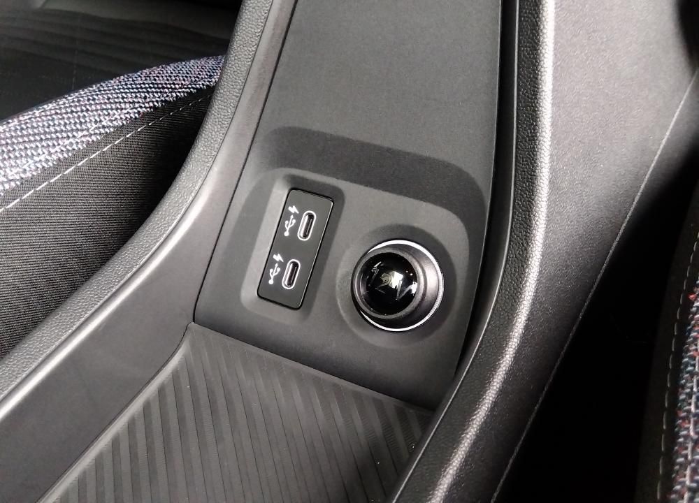 F66 MINI Cooper C 3Dr