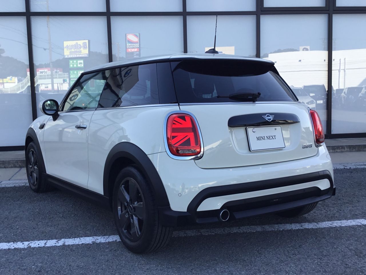 MINI Cooper F56 RHD