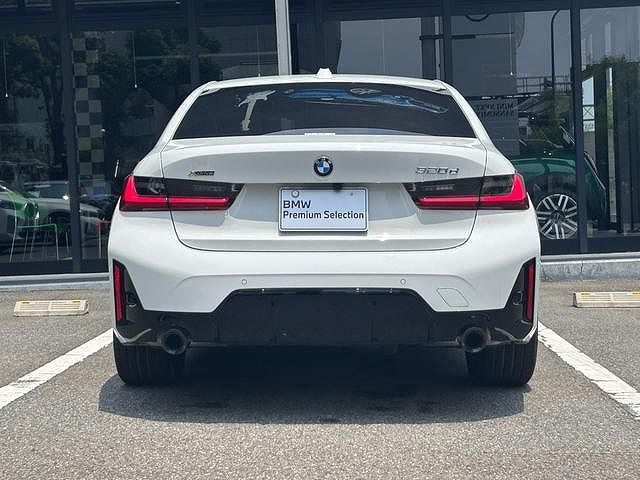 320d xDrive Berline RHD