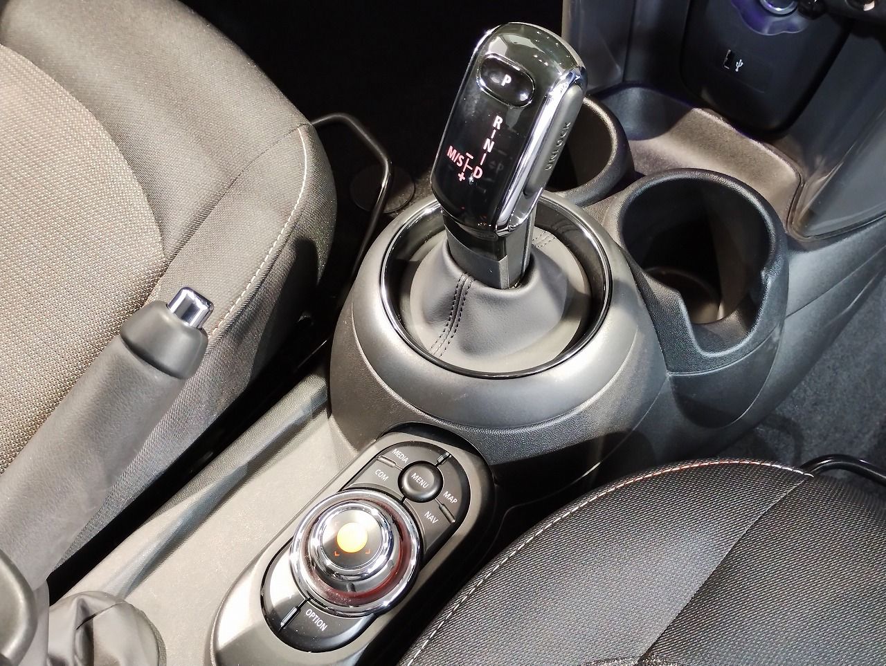 F56 MINI Cooper 3-Door Hatch LCI