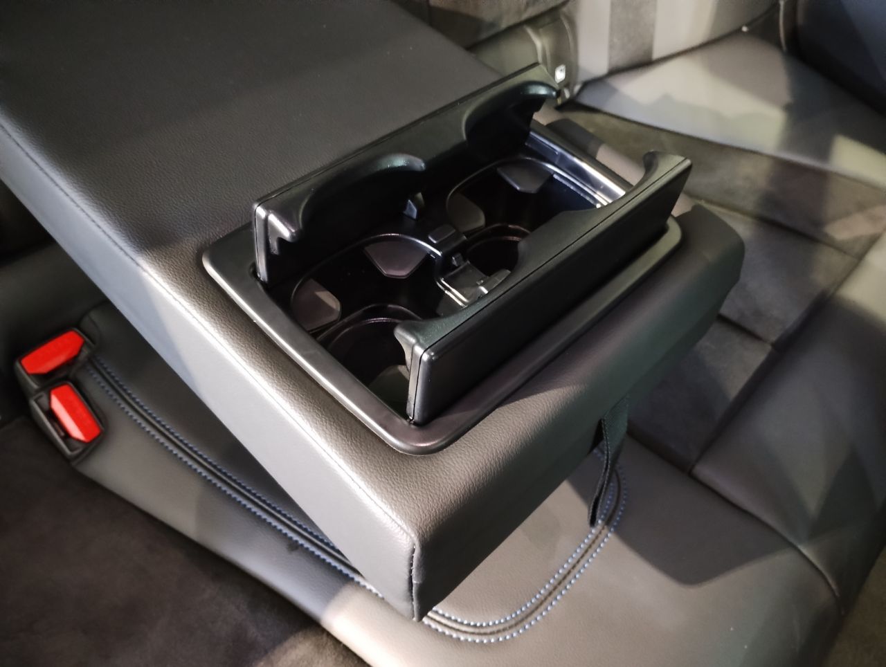 G20 320i Saloon LCI RHD MX