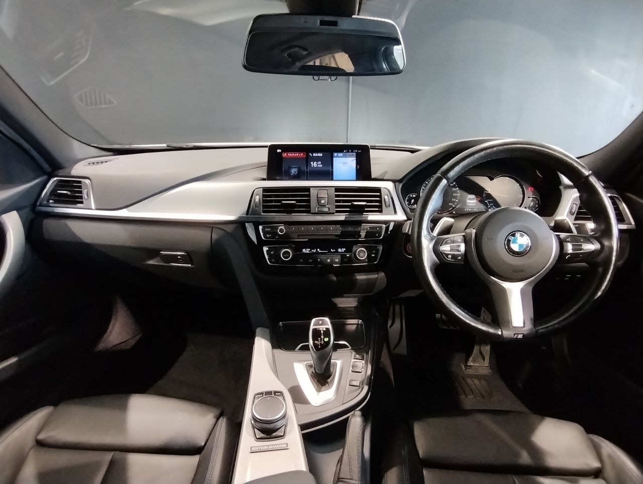 320D SEDAN RHD