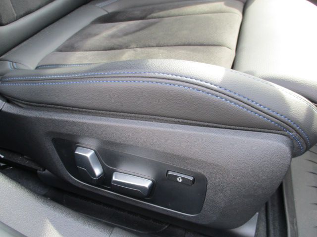 330i Berline RHD