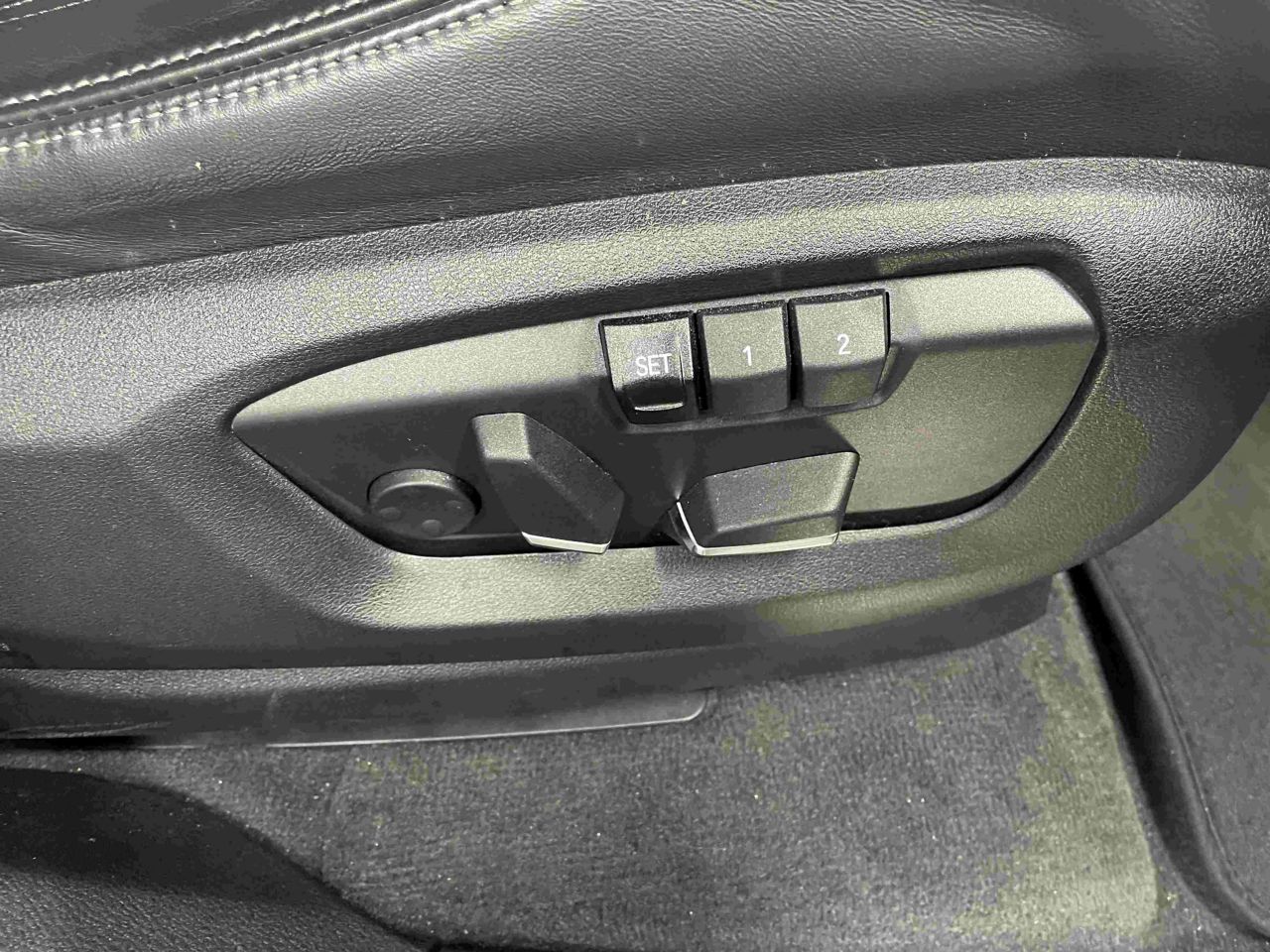 X6M RHD