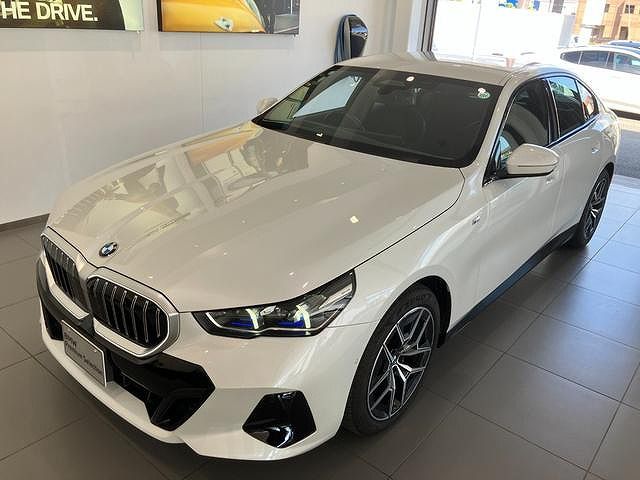 520i Sedan RHD