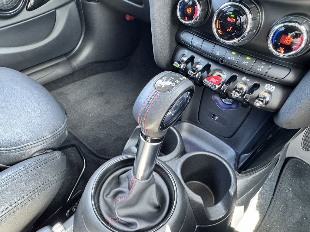 F55 COOPER S D(AT)