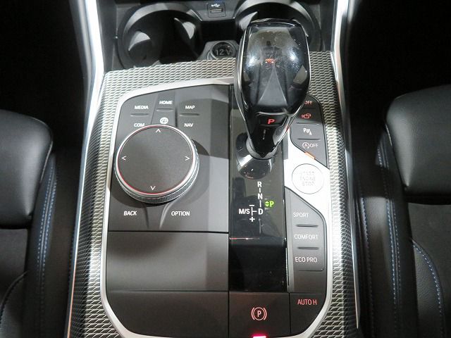 G20 320i Saloon RHD TU