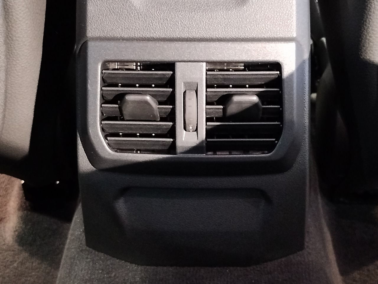 F40 118d Sports Hatch 5-door B47 2.0d