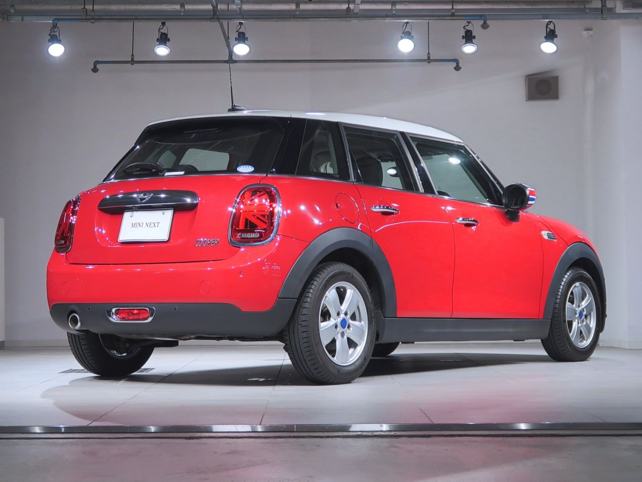 F55 MINI Cooper 5-Door Hatch LCI