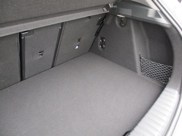 F40 118d Sports Hatch 5-door B47 2.0d