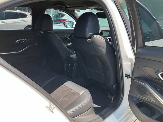 G20 320i Saloon RHD TU