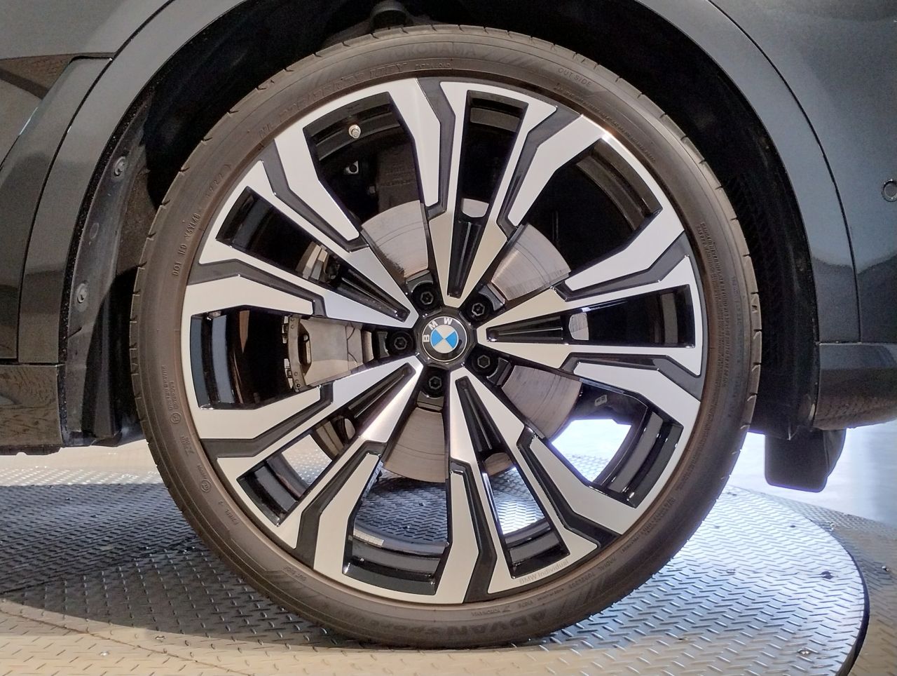 X7 xDrive40d RHD US
