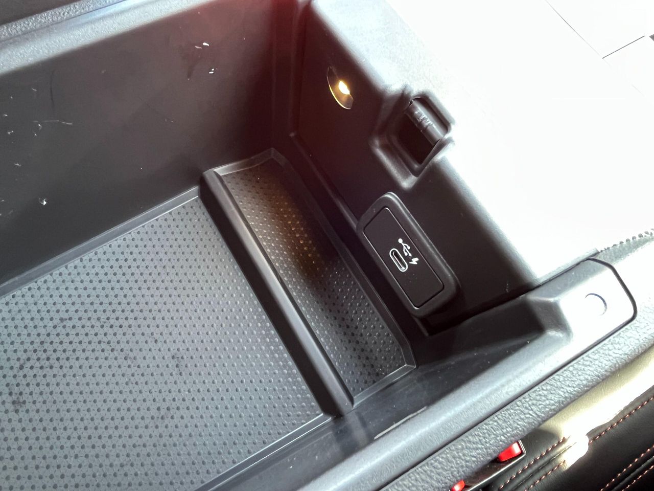 G20 320i Saloon RHD TU
